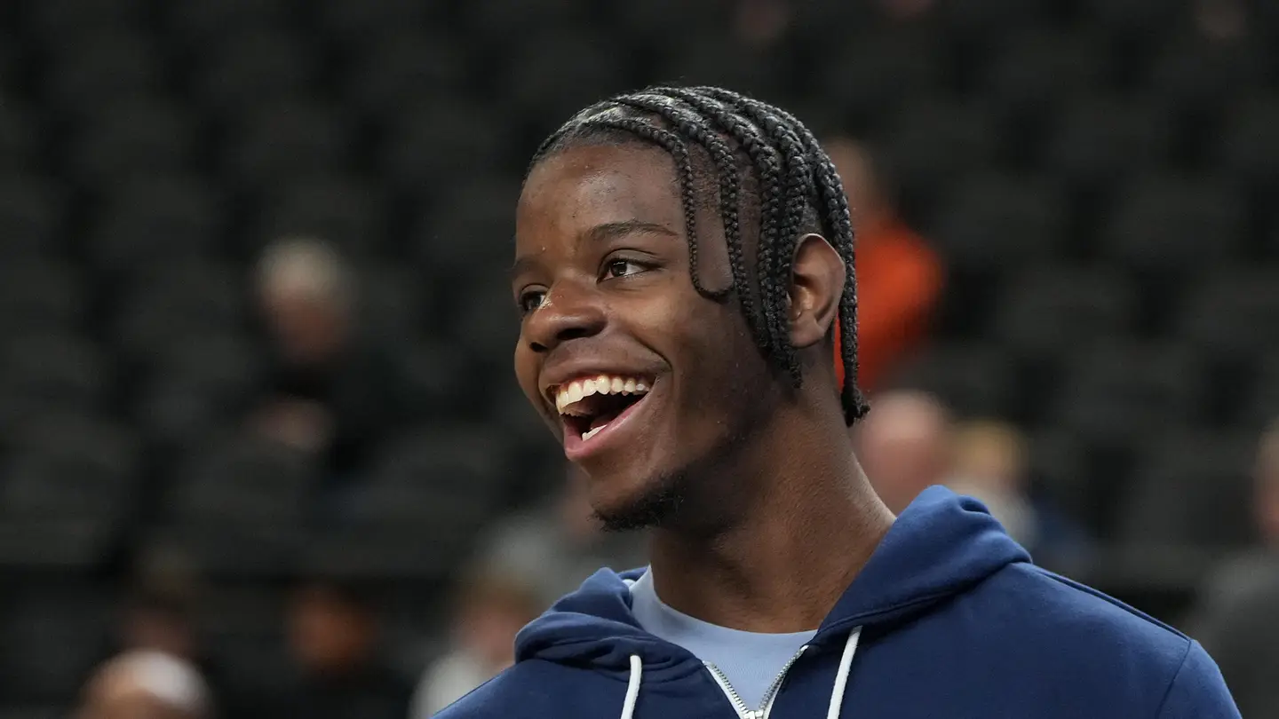 Here are a few 10-word options:

1.  Caleb Wilson just unlocked Hornets’ trade-up dream. Fans are buzzing!
2.  Caleb Wilson just ignited Hornets’ trade-up dreams. Fans see the path.
3.  Caleb Wilson’s performance just gave Hornets fans real trade-up hope!
4.  Wilson just gave Hornets fans serious trade-up hope. It’s happening.
5.  Caleb Wilson: Hornets’ new hope for a massive draft trade-up. | Vibe NC