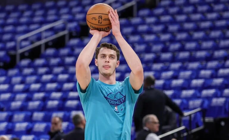 Create a 10-word scroll-stopping headline for: One surprising flaw is holding Ryan Kalkbrenner back on the Hornets | Vibe NC