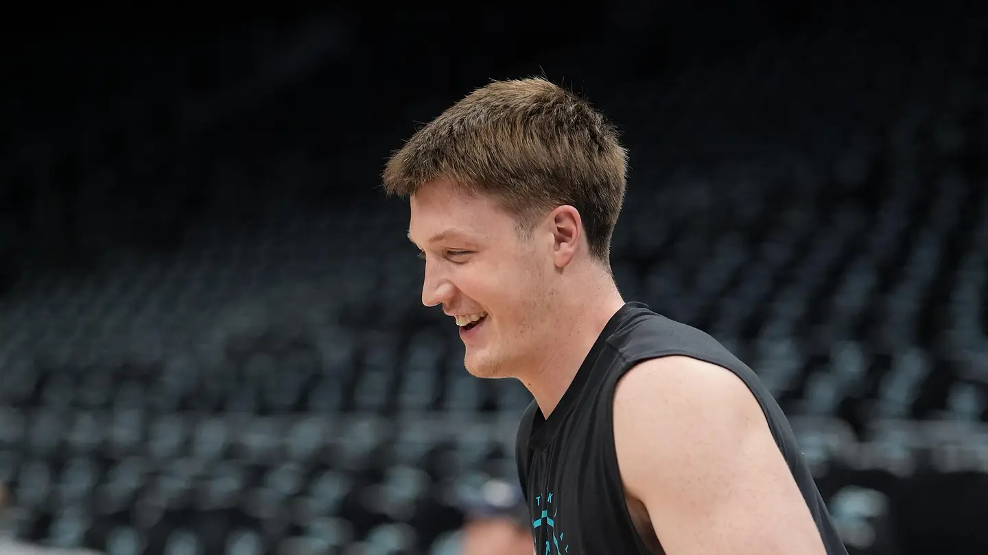 Create a 10-word scroll-stopping headline for: Kon Knueppel gets stamp of approval from another rookie of the year | Vibe NC