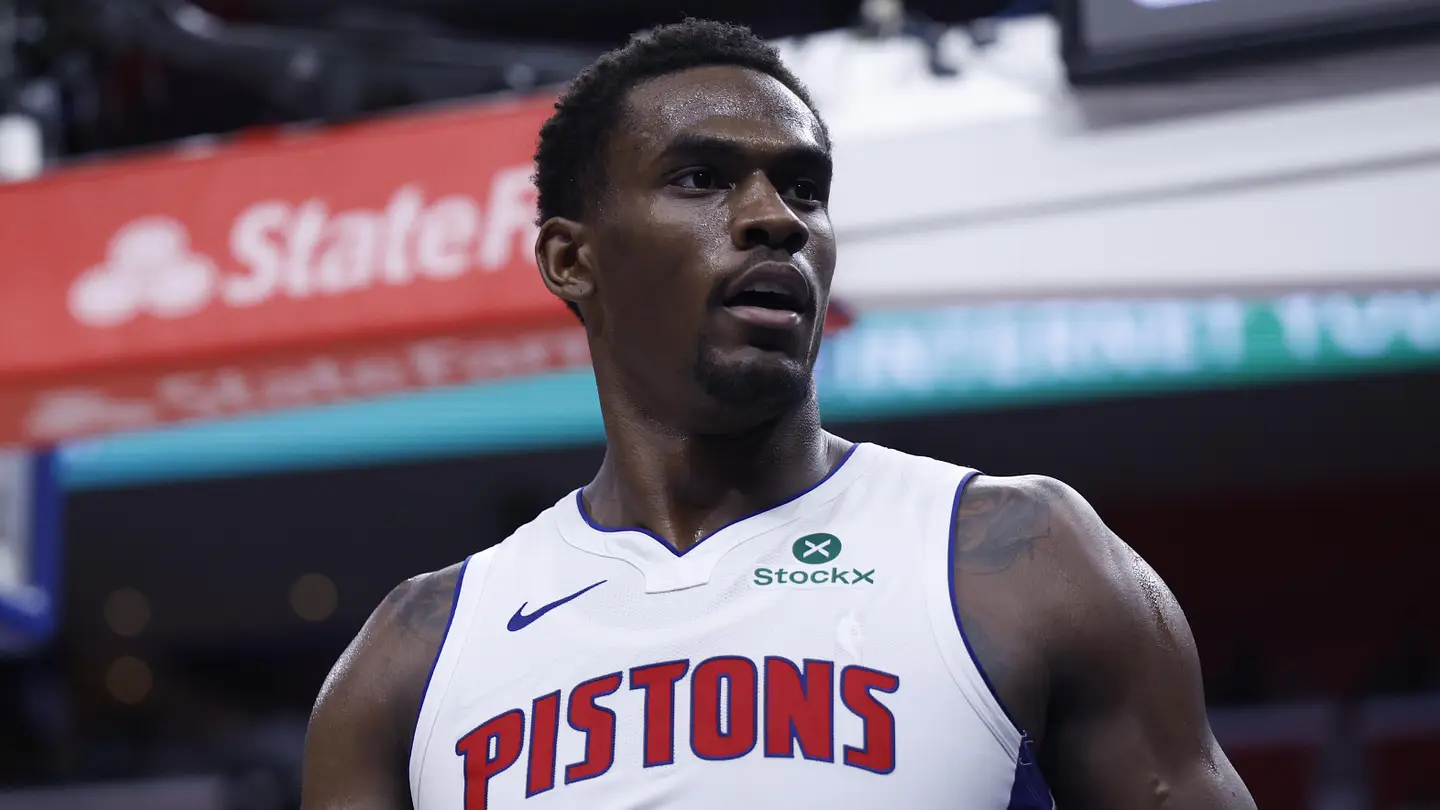 Create a 10-word scroll-stopping headline for: Hornets fans are suddenly smiling about the Jalen Duren trade | Vibe NC